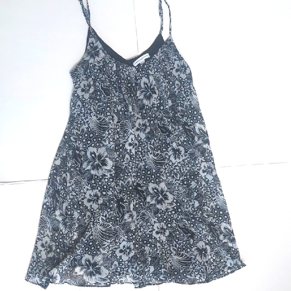 Ladies American Eagle Outfitters Bk/White Floral Spaghetti Strap Dress Size XS - Picture 1 of 7